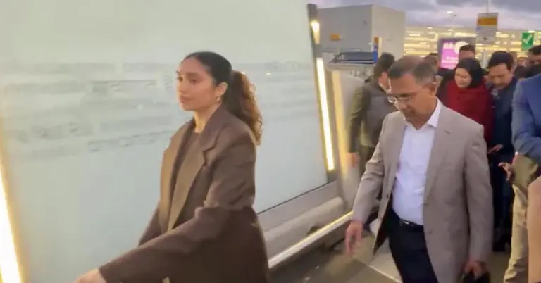 হিথ্রো বিমানবন্দরে তারেক রহমান